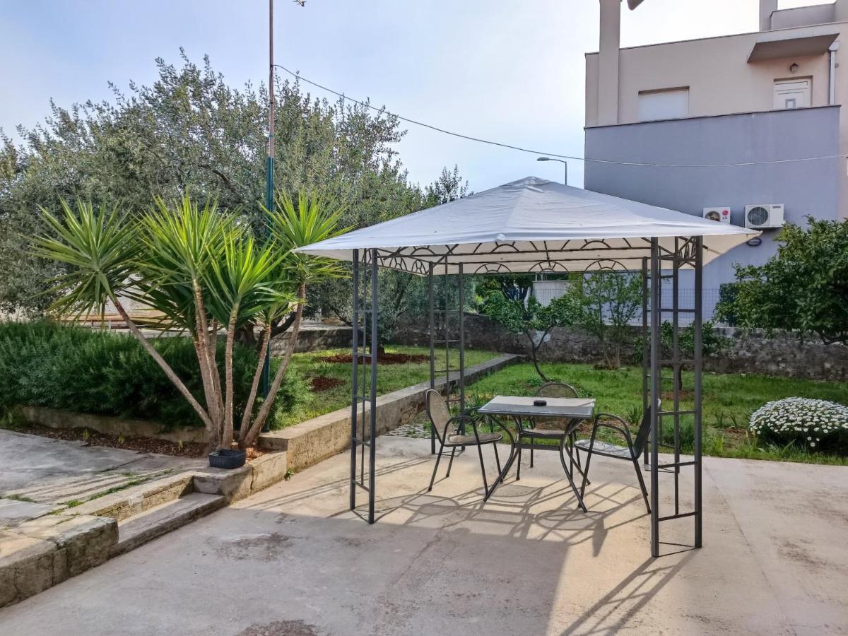 Pool House Luka Apartment Zadar Exterior photo